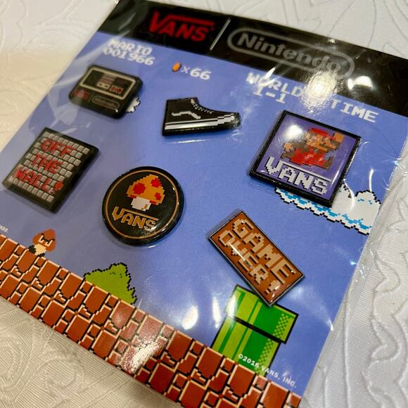 Vans Nintendo 6 Pin Set 2016 Collaboration - Picture 3 of 5